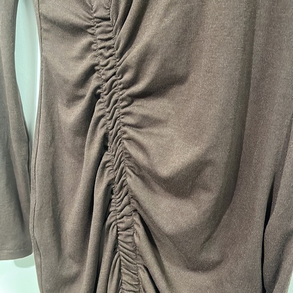 ⚡️ By Egreis brown long sleeve bodycon midi dress - size medium - Picture 7 of 11
